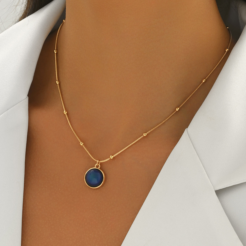 Luxury 18K Gold-Plated Mood Responsive Necklace – Stainless Steel Minimalist Color-Shifting Pendant