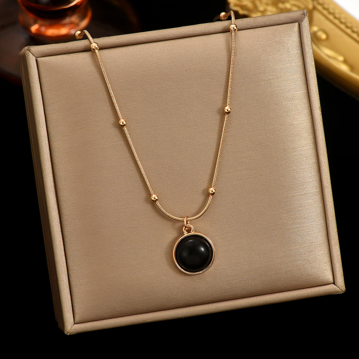 Luxury 18K Gold-Plated Mood Responsive Necklace – Stainless Steel Minimalist Color-Shifting Pendant